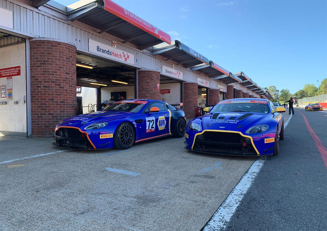 阿斯顿马丁翻盘威廉姆斯，塞恩斯扛起全队