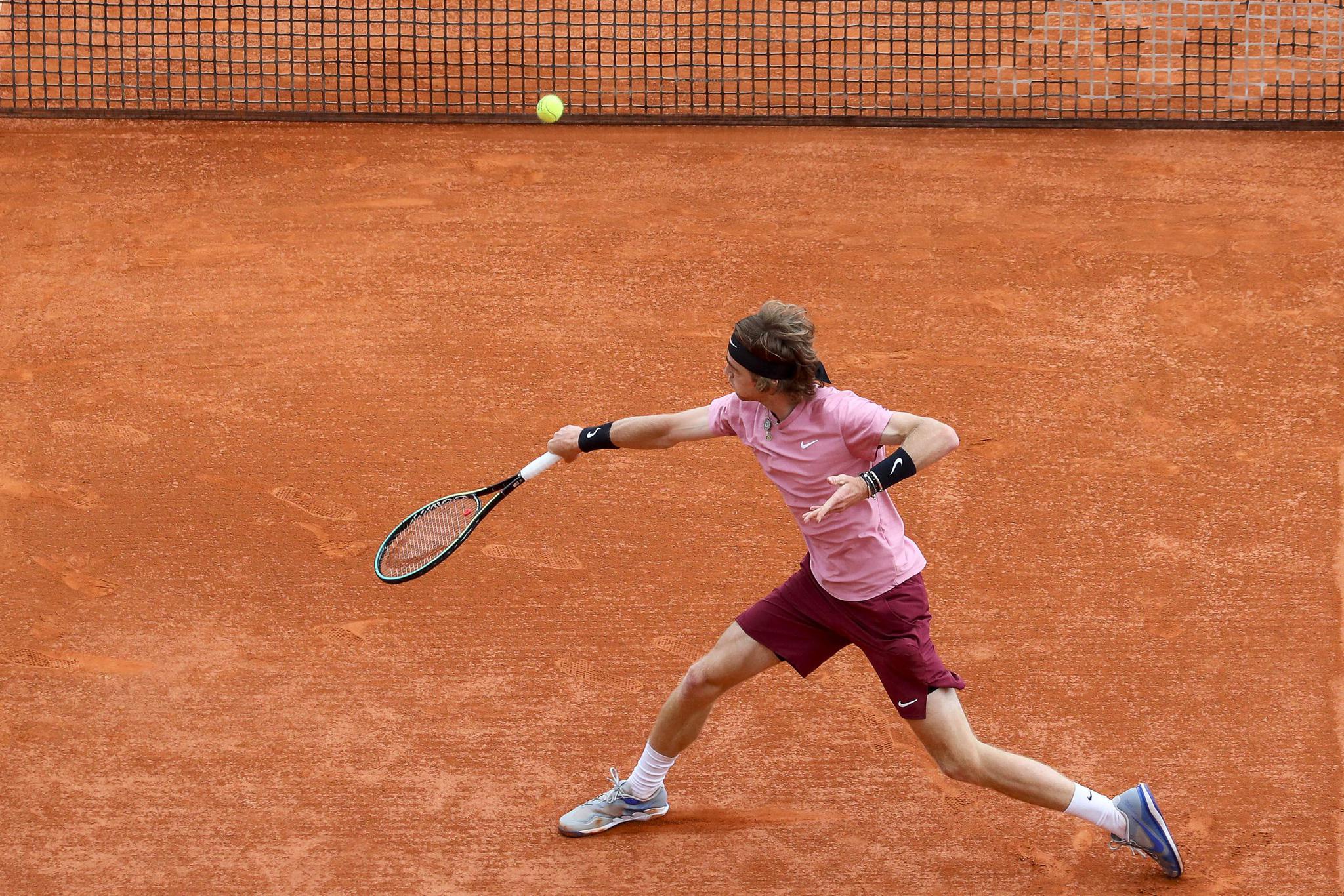 美网翻盘蒙特卡洛大师赛，西西帕斯状态火热