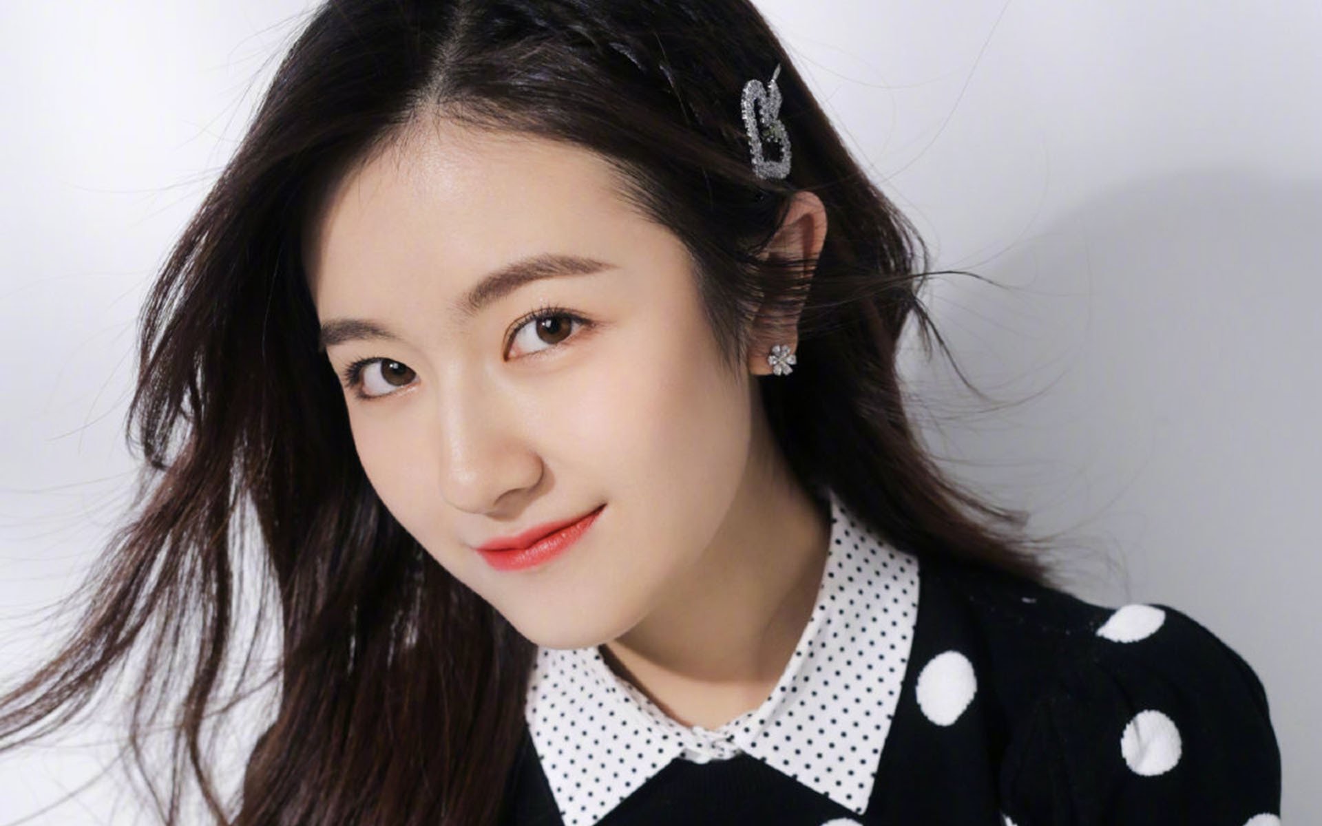 从伯纳乌的喧嚣到无声制胜，贝林厄姆如何以攻防转换重写国家德比剧本