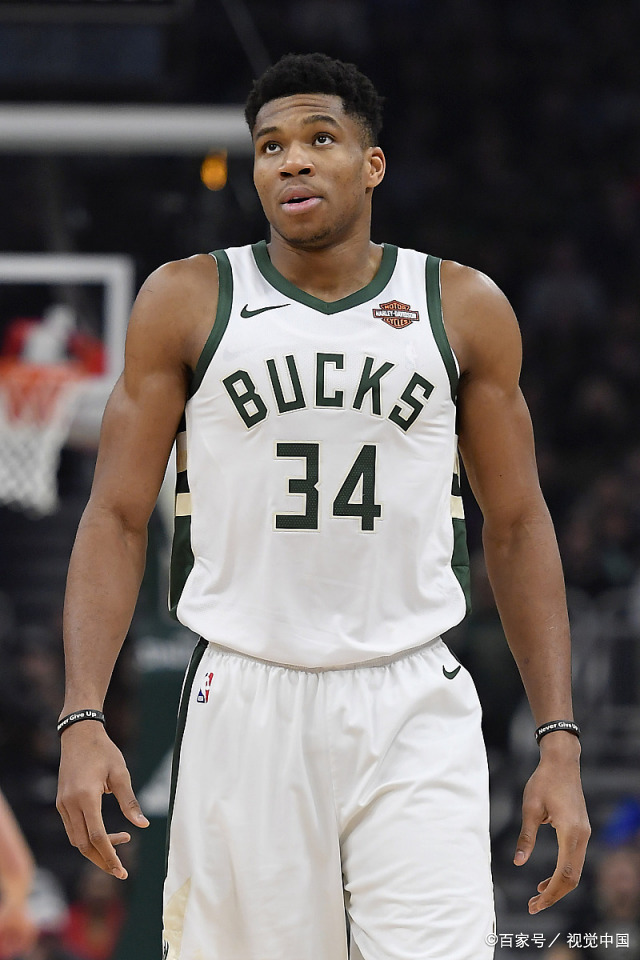 季后赛抢七之夜，字母哥状态火热