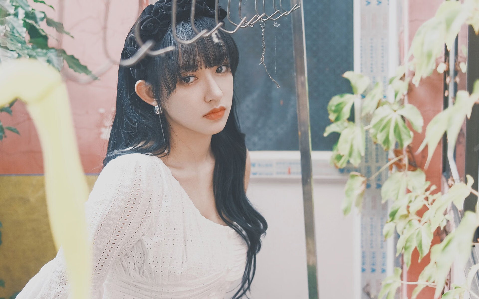 莫兰特意外抢镜，76人与雄鹿激战中的全场焦点